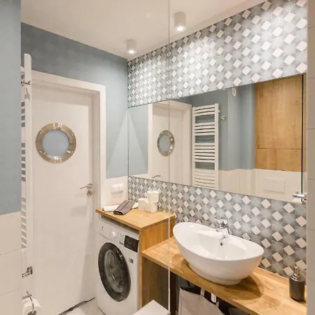 아파트 Apartament Downtown 그디니아