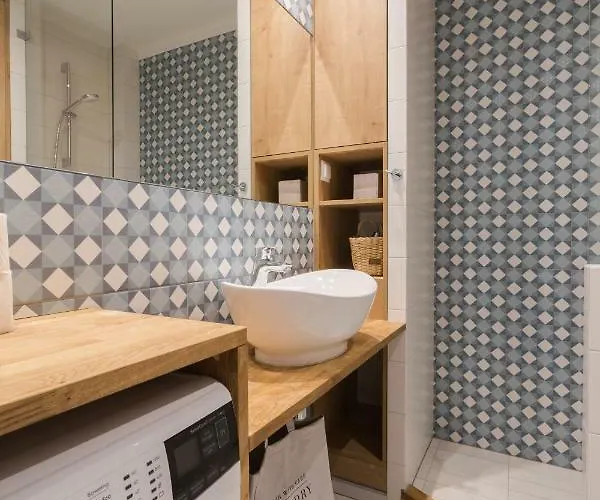 Apartament Downtown Lägenhet *